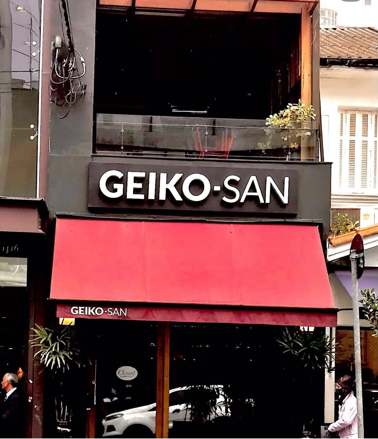 Fachada de restaurante